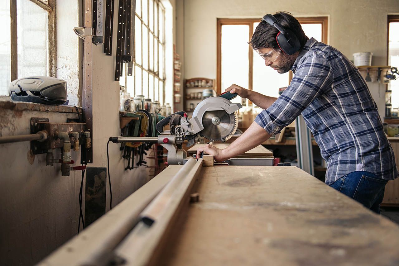 Cutting Frame Moulding